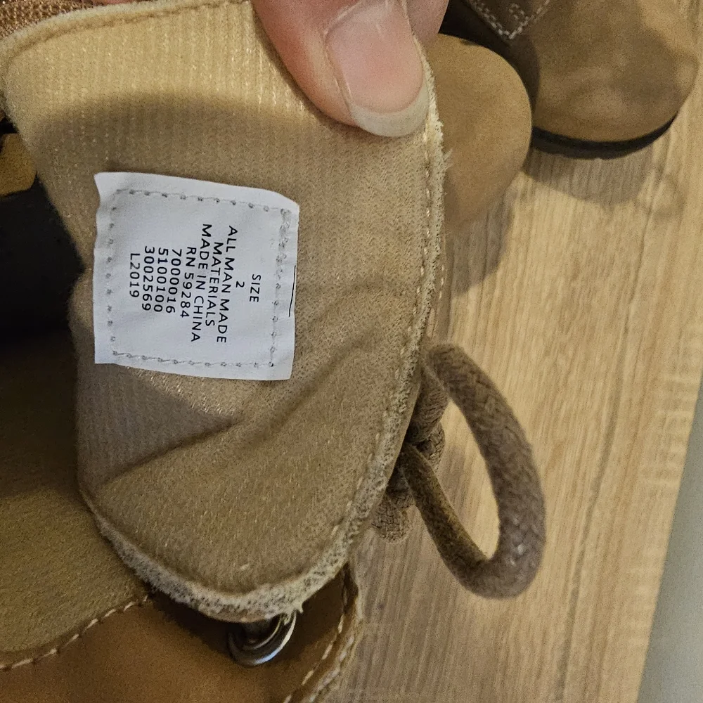 Childen's Place Size 2 New Girls Tan Boots -NWOT